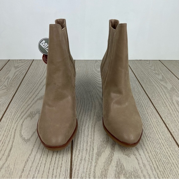 Mia Santos Western Style Ankle Booties 10M Stone (tan) $100 Brussels Polyurethan - Picture 2 of 8